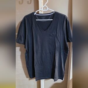Banana Republic Men's Charcoal V-Neck Tee